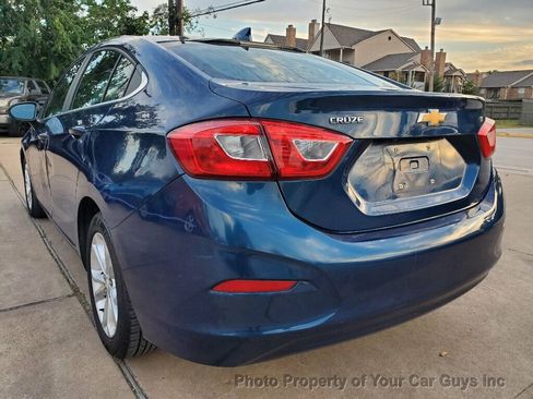 Used 2019 Chevrolet Cruze LT image 19