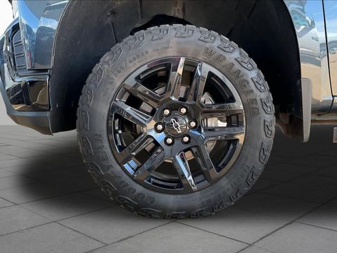 Used 2021 Chevrolet Silverado 1500 Custom Trail Boss w/ Safety Confidence Package AWD/4WD image 11
