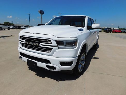 Used 2022 RAM 1500 Laramie w/ Laramie Southwest Edition image 9