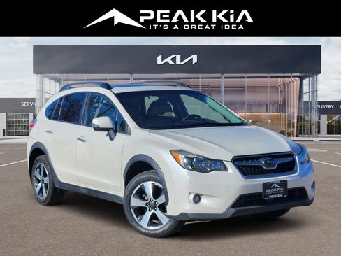 Used 2014 Subaru Crosstrek Touring image 1