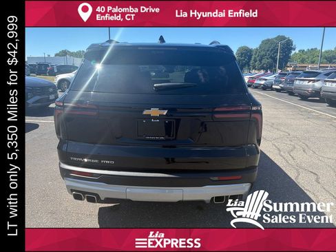 Used 2026 Chevrolet Traverse LT w/ Driver Confidence Package AWD/4WD image 4