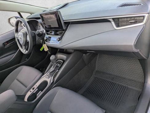 Certified 2025 Toyota Corolla LE image 20