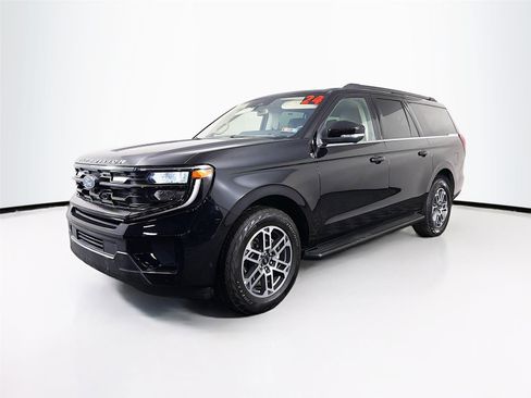 Used 2025 Ford Expedition Max Active image 3