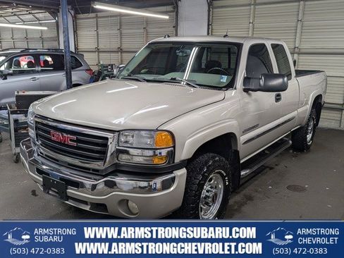 Used 2005 GMC Sierra 2500 SLT image 1
