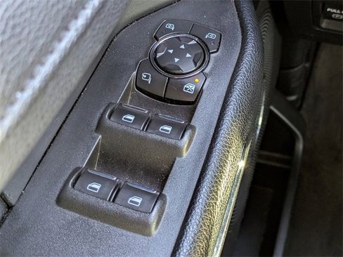 Certified 2021 Ford Expedition XLT image 24