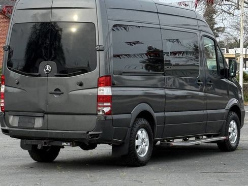 Used 2018 Mercedes-Benz Sprinter 2500 image 4