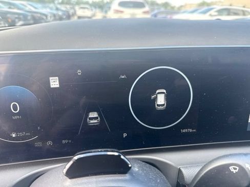 Used 2025 Hyundai Tucson SEL FWD image 17