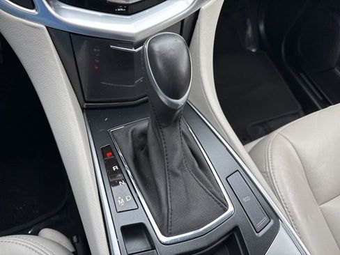 Used 2014 Cadillac SRX FWD image 17