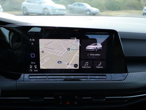 Certified 2024 Volkswagen Golf R image 26