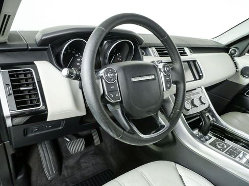 Used 2016 Land Rover Range Rover Sport Supercharged AWD/4WD image 4