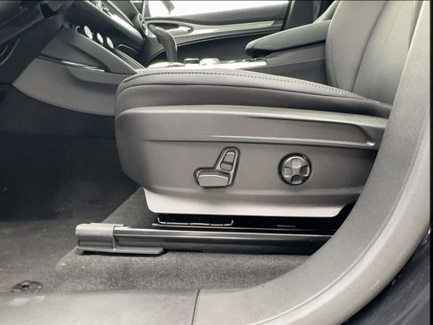 New 2025 Alfa Romeo Stelvio Sprint w/ Convenience Package image 30