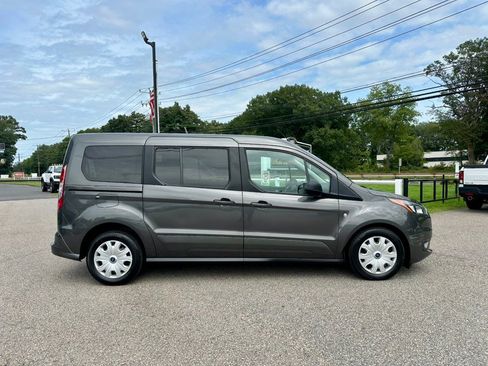 Used 2021 Ford Transit Connect XLT FWD image 4