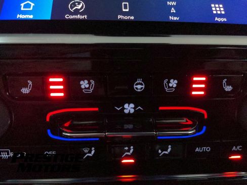 Used 2022 Jeep Grand Cherokee Summit AWD/4WD image 23