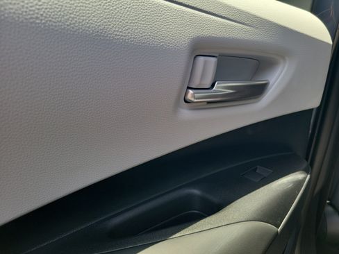 Used 2025 Toyota Corolla SE FWD image 10