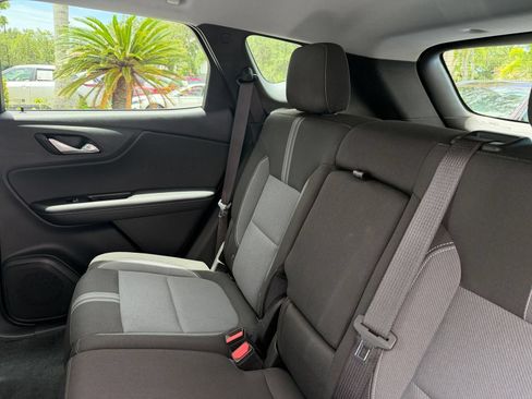 Used 2025 Chevrolet Blazer LT FWD image 34