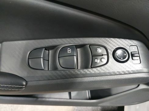 Used 2025 Nissan Altima 2.5 SV FWD image 28