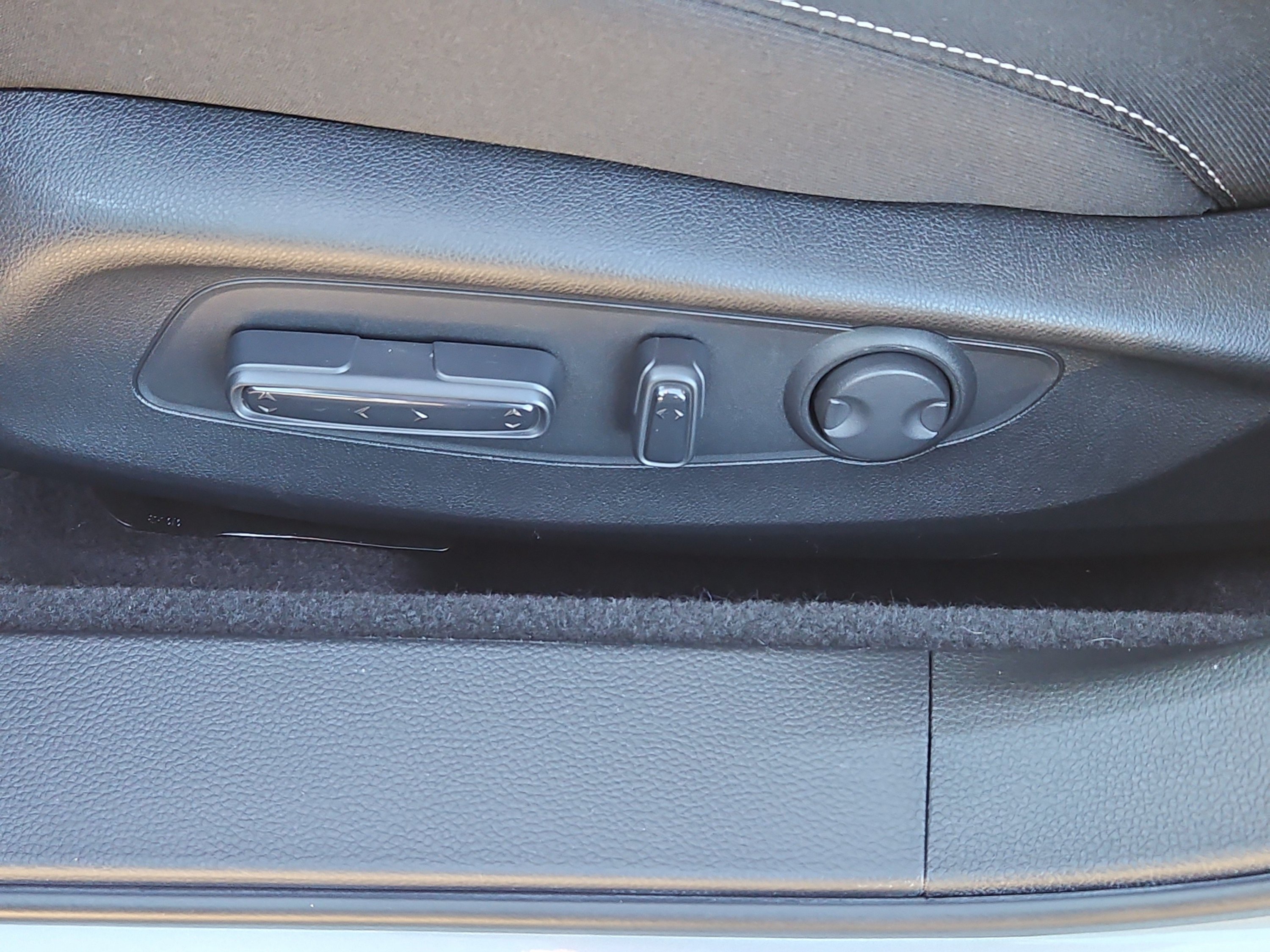 Certified 2025 Honda Accord SE image 14