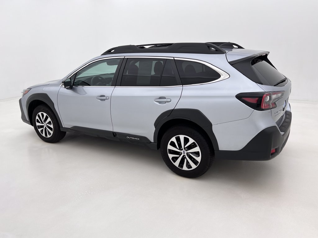 Used 2025 Subaru Outback Premium w/ Popular Package #1A AWD/4WD image 10