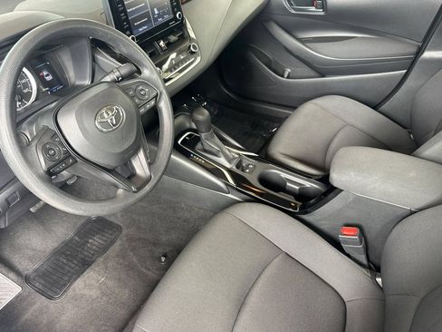 Used 2022 Toyota Corolla LE FWD image 11