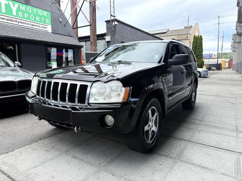 Used 2006 Jeep Grand Cherokee Laredo AWD/4WD image 1