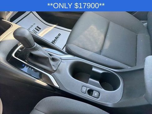Used 2024 Toyota Corolla LE image 27