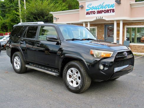 Used 2015 Toyota 4Runner SR5 image 5