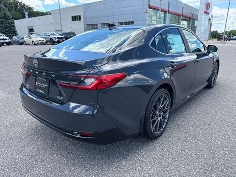 Used 2026 Toyota Camry XLE FWD image 10