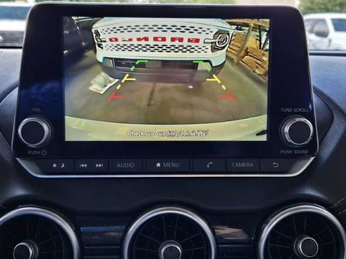 Used 2025 Nissan Sentra SV FWD image 20