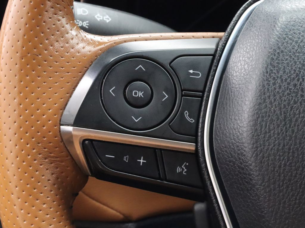 Used 2019 Toyota Avalon Limited w/ Advanced Safety Package FWD image 15