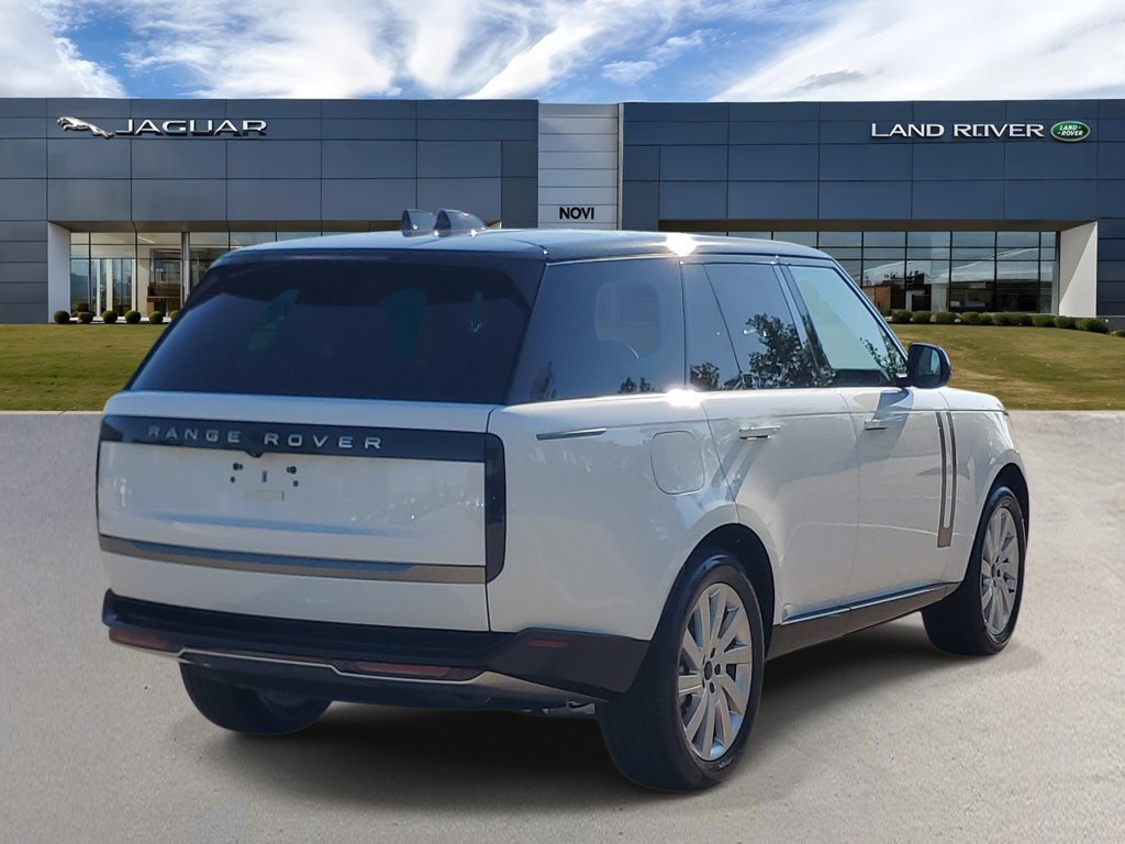 New 2026 Land Rover Range Rover SE AWD/4WD image 3