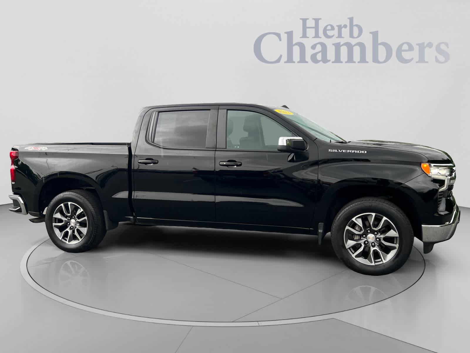 Certified 2023 Chevrolet Silverado 1500 LT AWD/4WD image 4