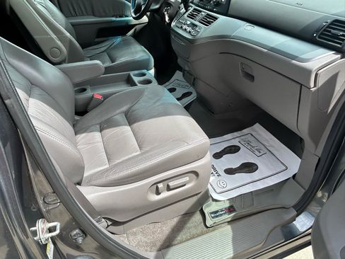 Used 2010 Honda Odyssey EX-L image 12