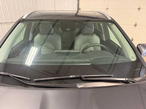 Certified 2024 Toyota Highlander XLE AWD/4WD image 14
