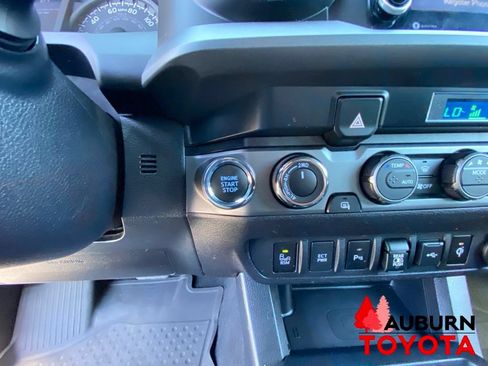 Used 2021 Toyota Tacoma TRD Off-Road w/ Technology Package AWD/4WD image 40