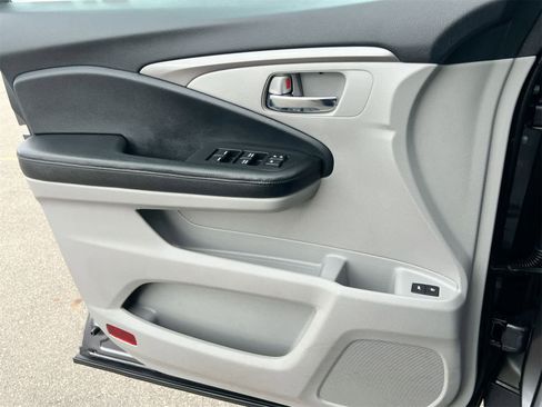 Used 2018 Honda Pilot EX-L image 30