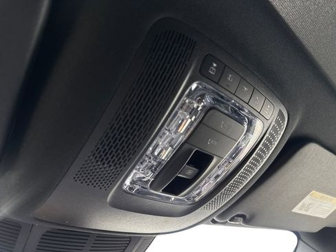 Used 2025 Mercedes-Benz GLS 450 4MATIC image 77
