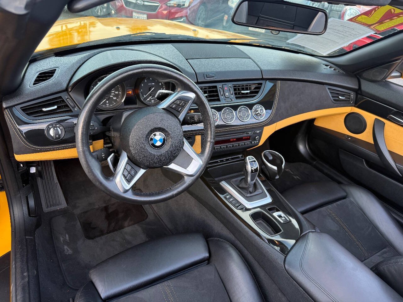 Used 2012 BMW Z4 sDrive28i w/ Exclusive Citrus Yellow Pkg RWD image 11