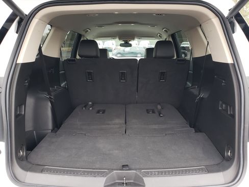 Used 2023 GMC Acadia Denali image 9