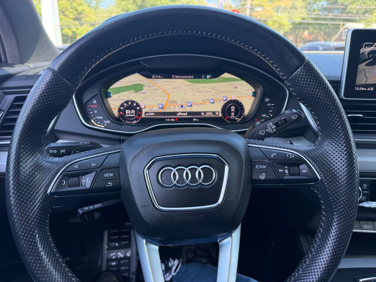 Used 2020 Audi Q5 2.0T Titanium Premium Plus AWD/4WD image 28