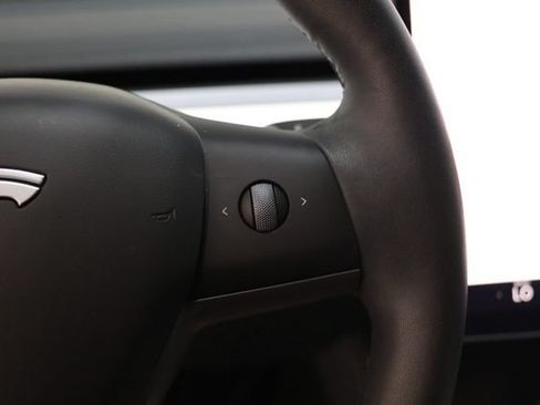 Used 2025 Tesla Model Y Long Range AWD/4WD image 20