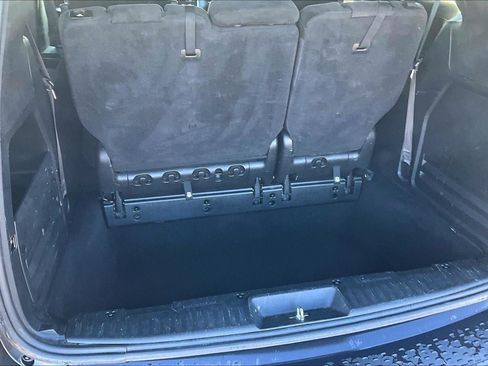 Used 2017 Dodge Grand Caravan SE FWD image 4