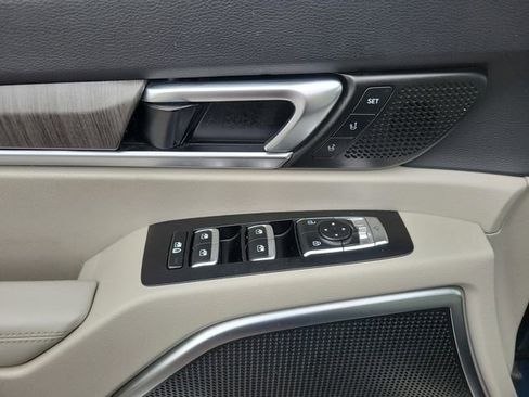 Used 2023 Kia Telluride SX FWD image 12