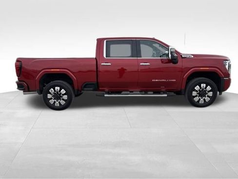 Used 2024 GMC Sierra 3500 Denali w/ Technology Package image 6