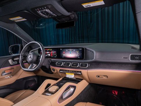 New 2026 Mercedes-Benz GLS 450 4MATIC image 4