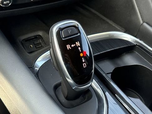 Certified 2021 Buick Enclave Preferred FWD image 15