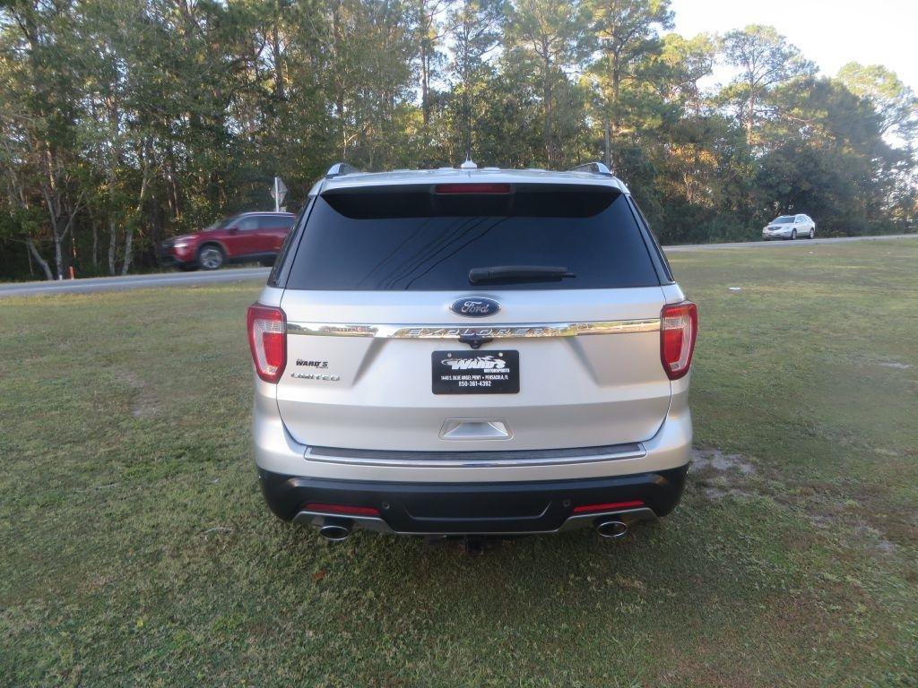 Used 2018 Ford Explorer Limited FWD image 7