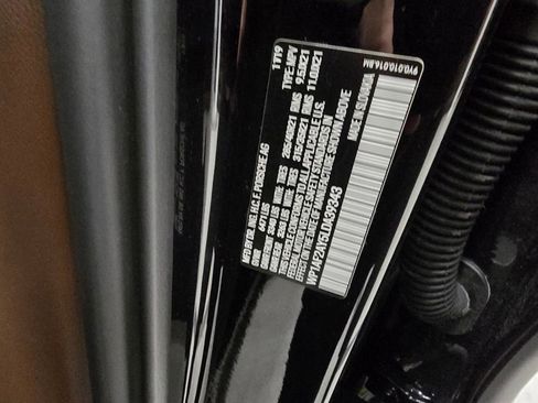 Used 2020 Porsche Cayenne Turbo image 15