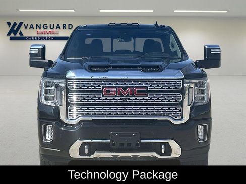 Used 2022 GMC Sierra 3500 Denali w/ Denali Black Diamond Edition image 3