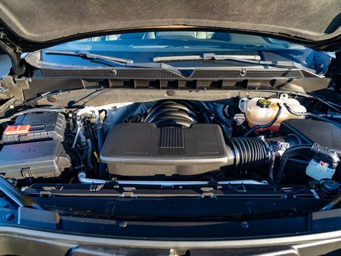 Used 2023 GMC Yukon XL SLT image 28