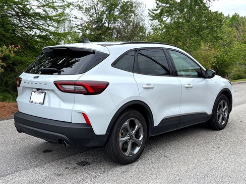 Used 2025 Ford Escape ST-Line FWD image 24